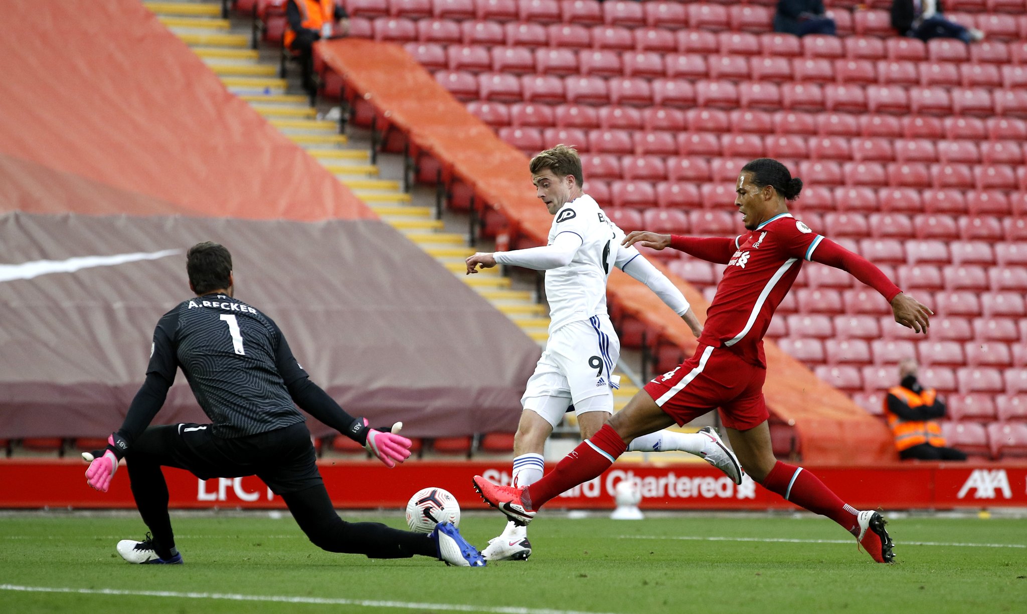 尽管射门和 尽管射门和